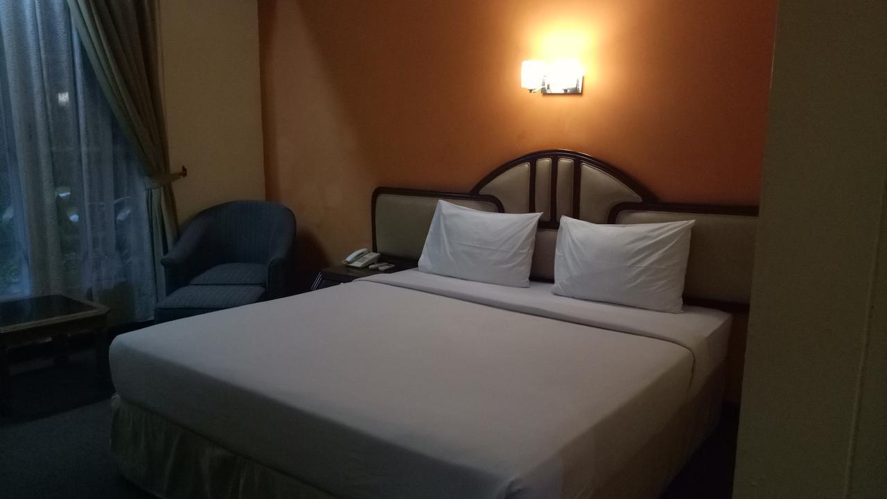 Hotel Mirah Sartika Bogor Luaran gambar