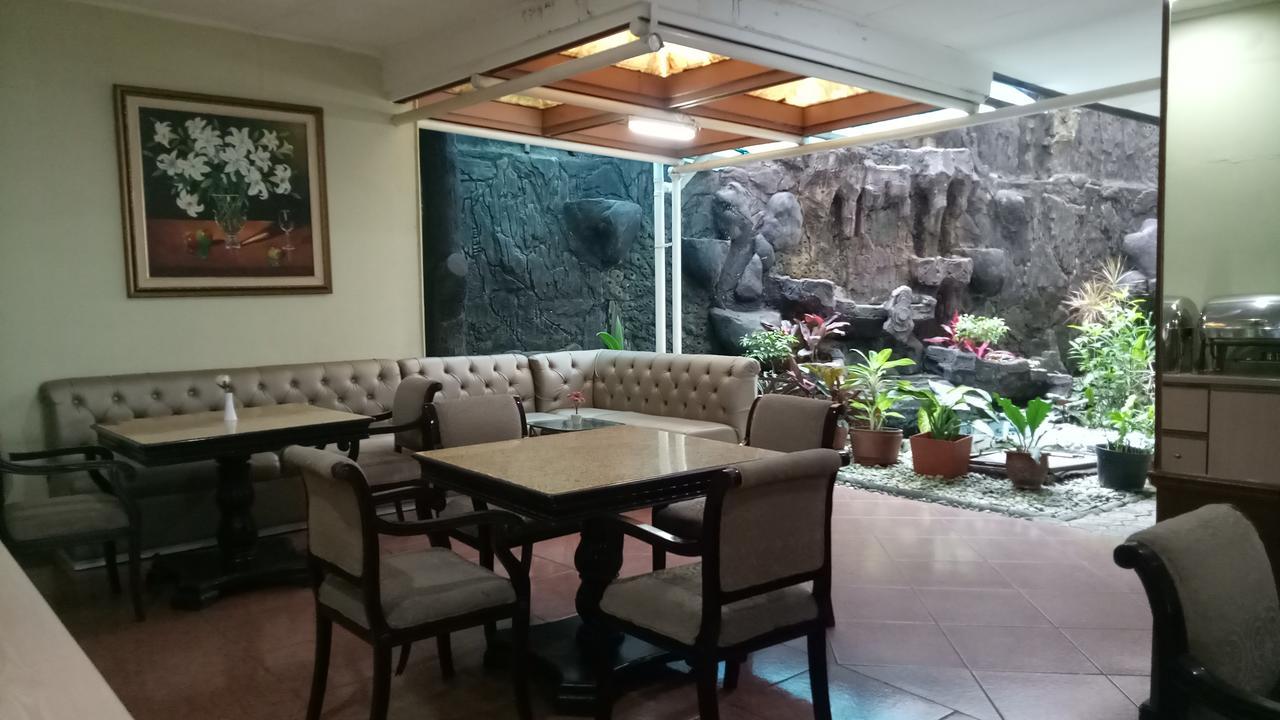 Hotel Mirah Sartika Bogor Luaran gambar